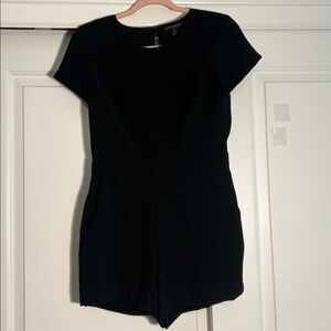 Banana Republic Factory Classic Romper Black Pockets Size 4 Petite 4P